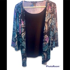 SUSAN Lawrence  Black Floral Attached Cardigan  Top Size Medium.